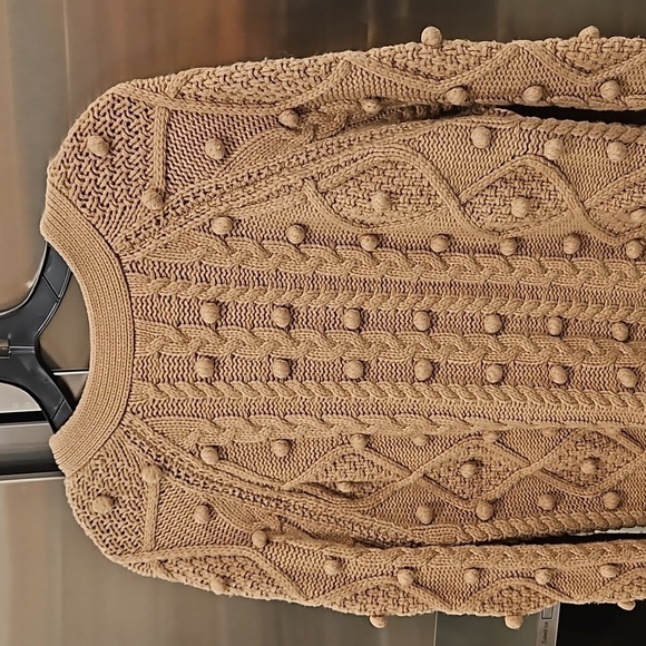 💕ARITZIA WILFRED💕 Alps Cardigan ~ Pom Pom Cable Knit Antique Beige Small - Picture 12 of 16